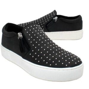 Very Volatile Womens Normande  Black Leather Slip-On Sneakers NWT size 8.5